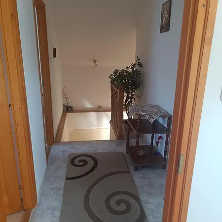 Valika Nyaraloja Balatonkersztur Apartment *