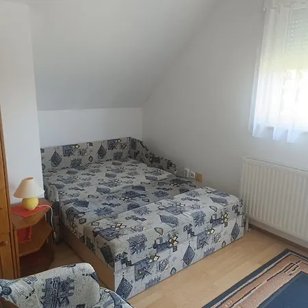 Valika Nyaraloja Balatonkersztur Balatonkeresztur