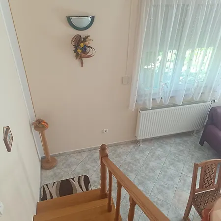 Valika Nyaraloja Balatonkersztur *