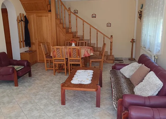 Valika Nyaralója Balatonkersztúr * Balatonkeresztúr