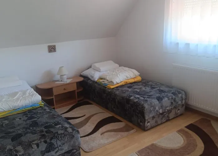 Valika Nyaraloja Balatonkersztur דירה