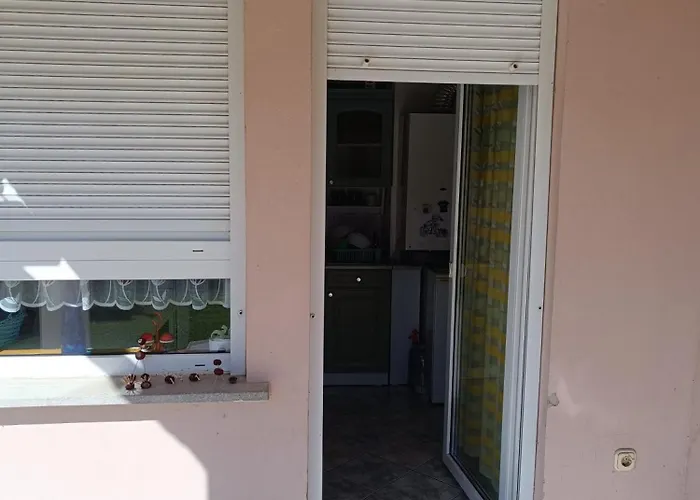 Valika Nyaralója Balatonkersztúr Apartament *